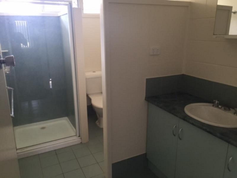 2/84 Spencer Street, The Range QLD 4700